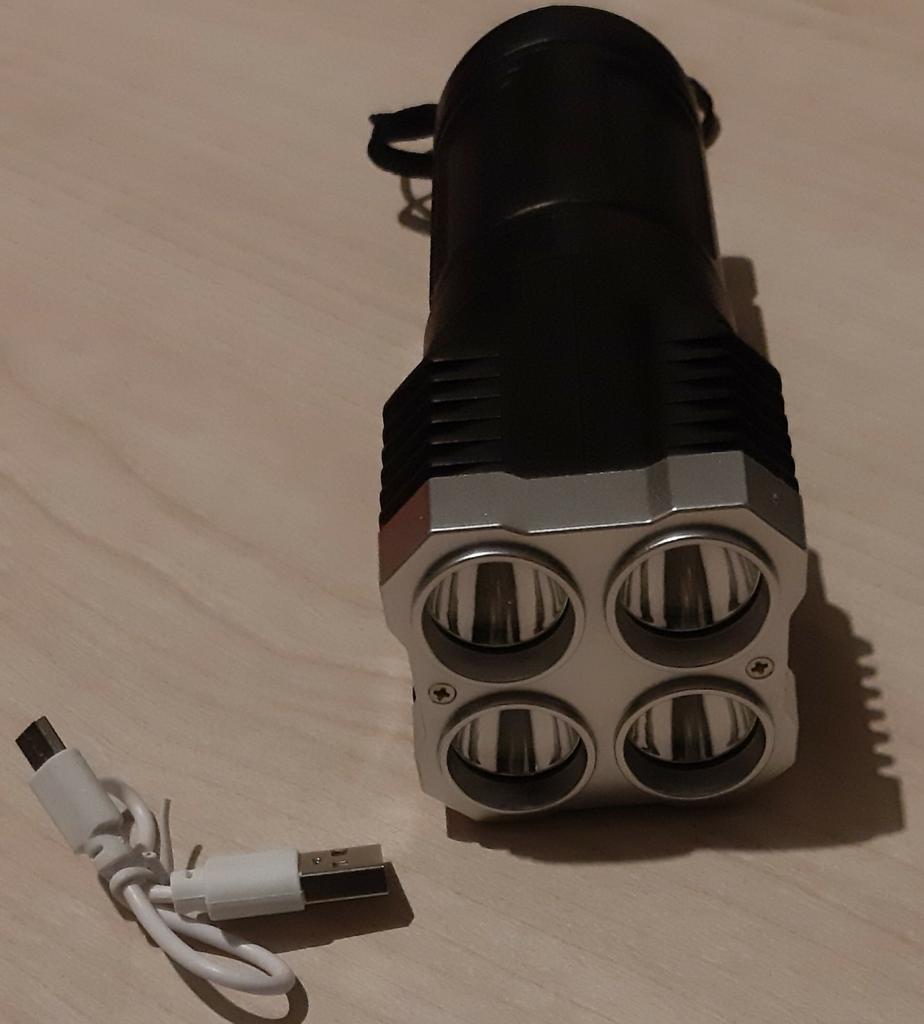 Lampe de poche chargeable +, Enlèvement, Comme neuf