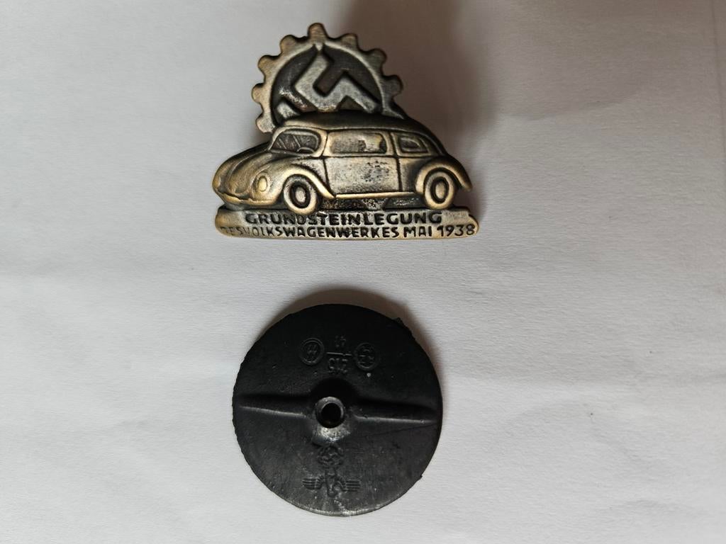 Speeldje Duitsland 1938 jaar WWII unike, Verzamelen, Ophalen of Verzenden, Zo goed als nieuw, Overige onderwerpen, Speldje of Pin