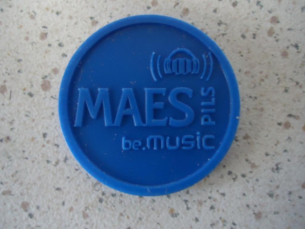 Koker met 18 jetons van "MAES PILS" Be.Music in prima staat, Timbres & Monnaies, Pièces & Médailles, Enlèvement ou Envoi, Autres matériaux