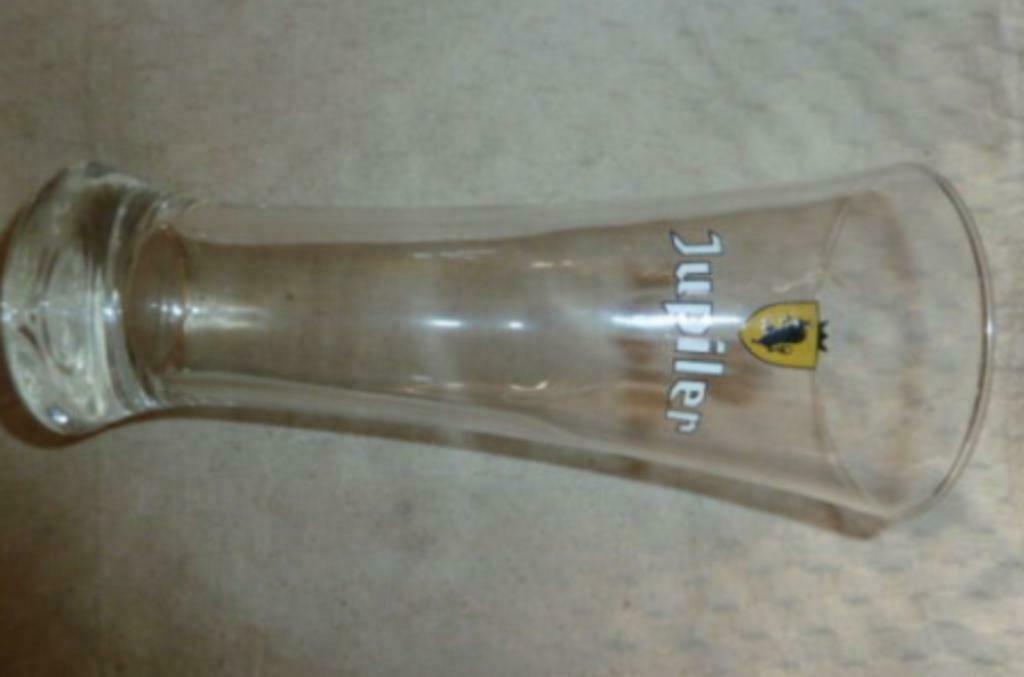 #N bier glas JUPILER " fluitje " Brouwerij Piedboeuf Jupille, Ophalen of Verzenden, Nieuw, Bierglas