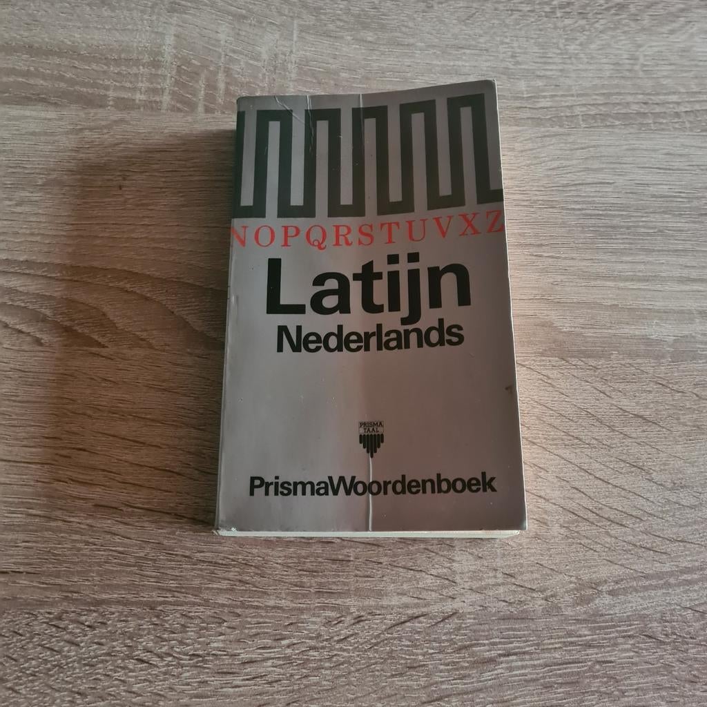 PRISMA Woordenboek Latijn/Nederlands, Boeken, Ophalen of Verzenden, Gelezen