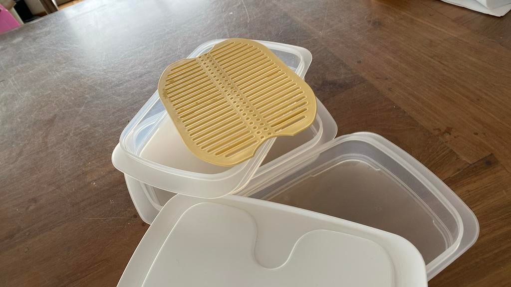 Tupperware cool N /frech 3 belegschalen laag met inleg(nr13), Huis en Inrichting, Keuken | Tupperware, Ophalen, Gebruikt, Wit