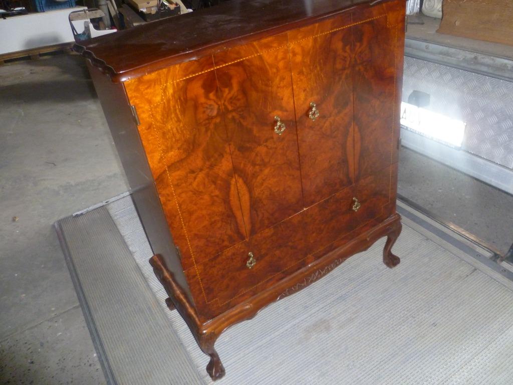 OUDE CHIPENDAELE KAST, Ophalen