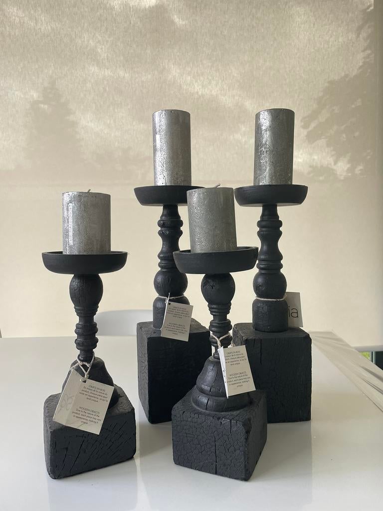 Set van 4 nieuwe SIA-kandelaars, Nieuw, Zwart, Hout, Kandelaar