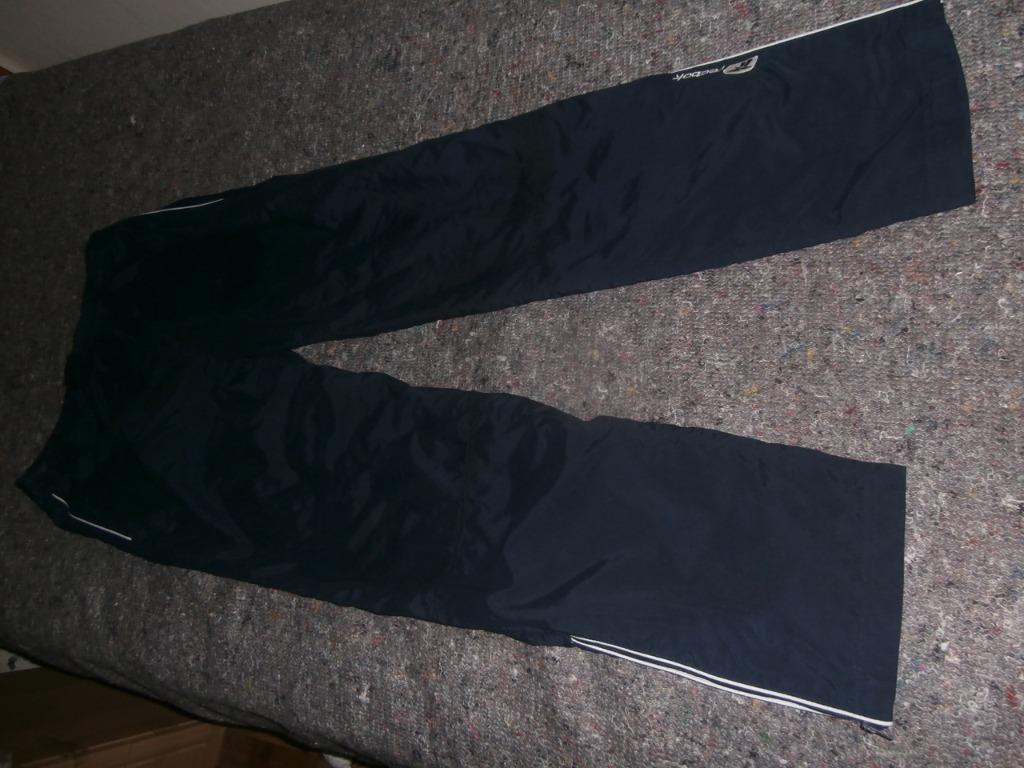Beau pantalon de training Reebok, Vêtements | Hommes, Pantalons, Porté, Taille 48/50 (M), Bleu, Enlèvement