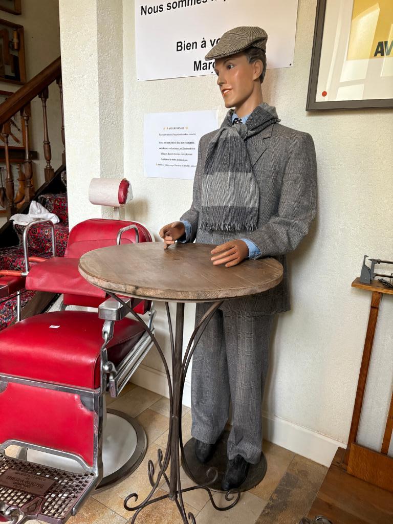 Dar Mannequin ancien en bois et papier mâché –DAR 260, Enlèvement
