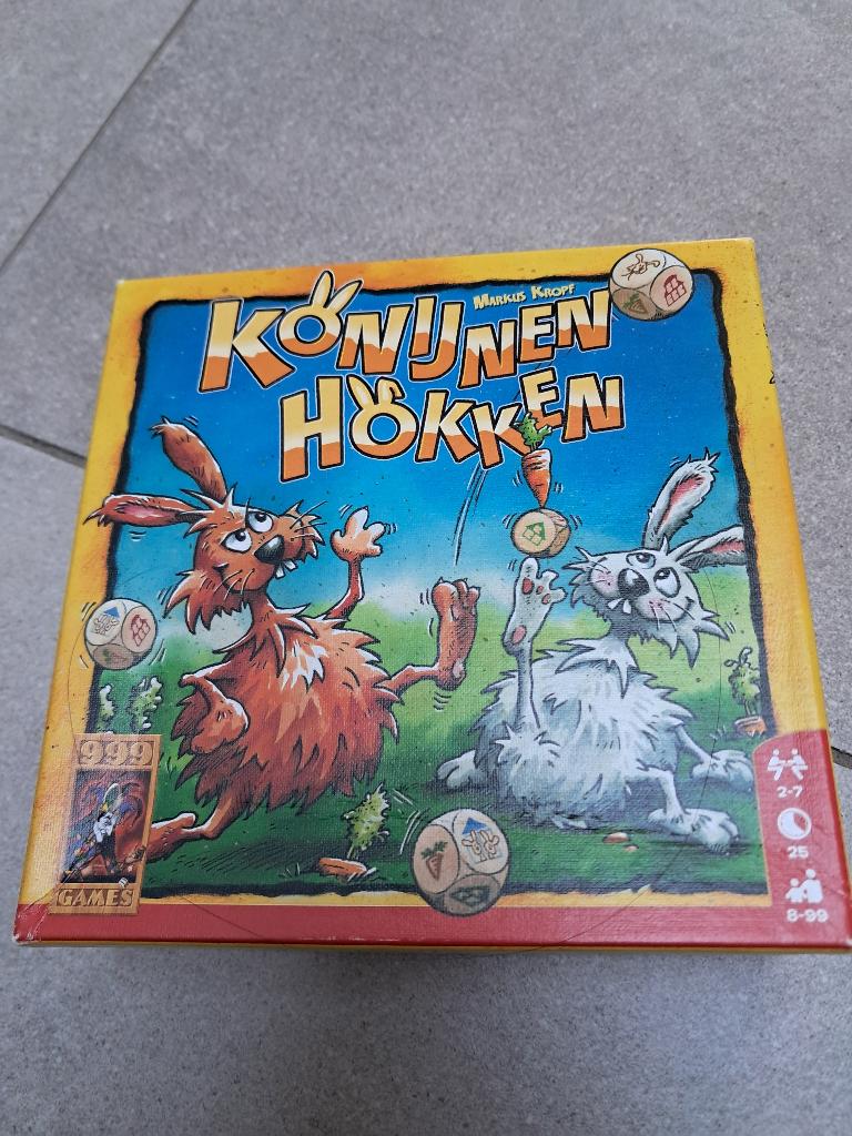 999 jeux Rabbit Hutches — complet, Hobby & Loisirs créatifs, Jeux de société | Jeux de cartes, Utilisé, Cinq joueurs ou plus, Enlèvement ou Envoi