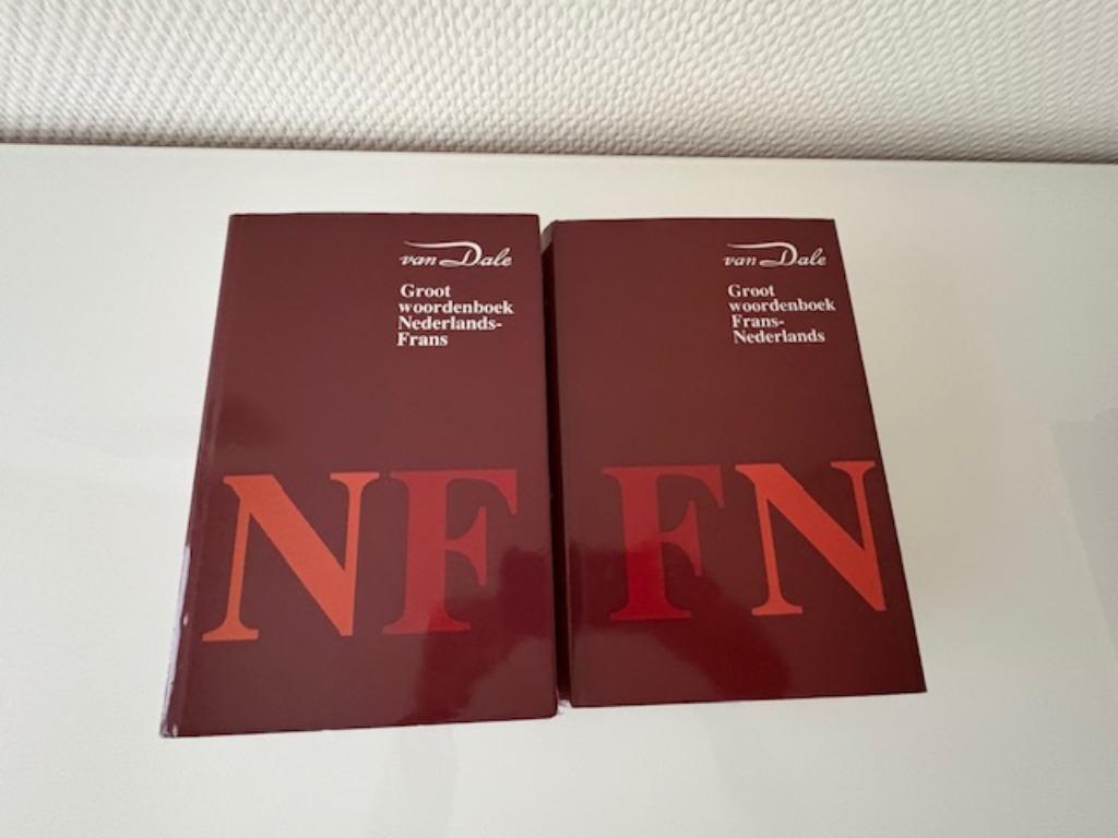 Groot woordenboek NL Frans en Frans NL Van Dale, Neuf, Van Dale, Enlèvement, Français