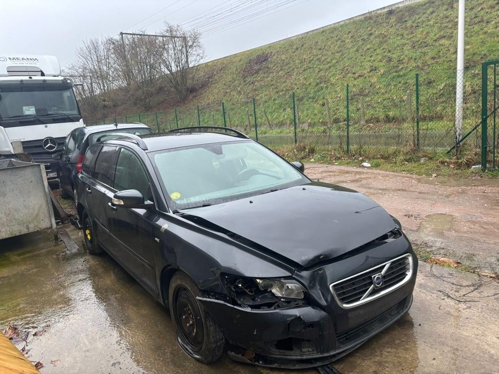 VOLVO V50 pour pièces ou vendu complet en l’état, Automatique, Enlèvement, Volvo, Break