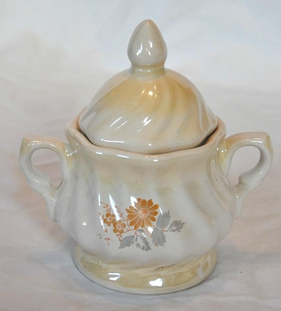 sucrier en faience decor fleur grise et orange, Enlèvement ou Envoi