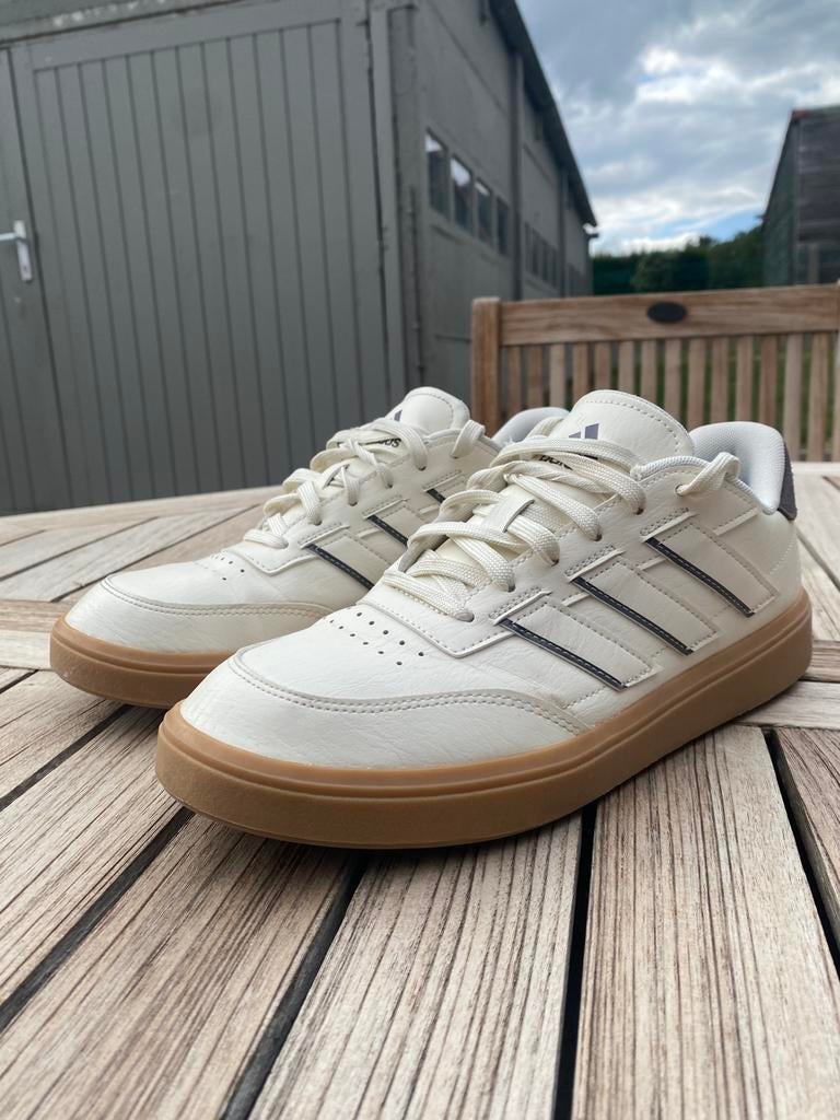 Adidas schoenen 41 1/3, Vêtements | Hommes, Chaussures, Enlèvement ou Envoi, Comme neuf, Adidas, Blanc