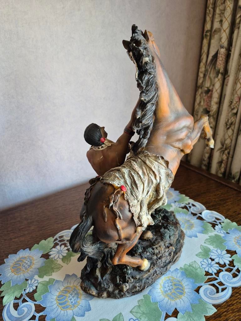 Paard met Indiaan, Ophalen