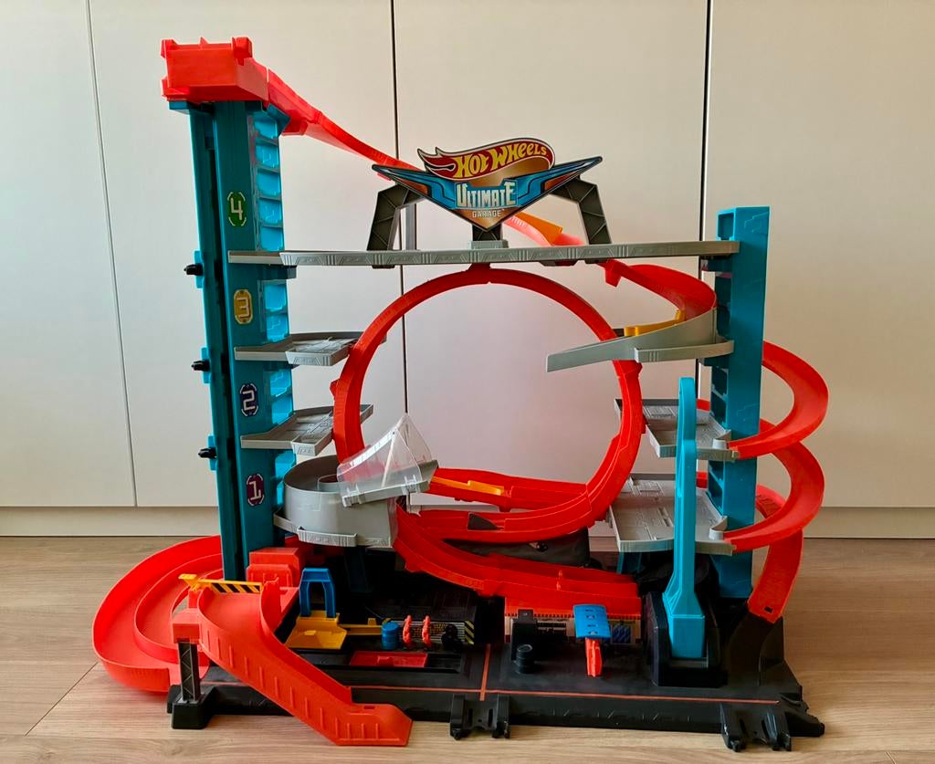 Hot Wheels Ultimate Series garage met haai, Kinderen en Baby's, Ophalen, Zo goed als nieuw, Hot Wheels