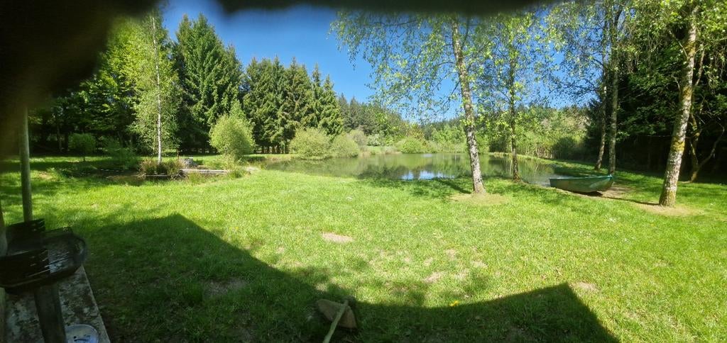 Droomplek met vijver, Aan meer of rivier, Landelijk