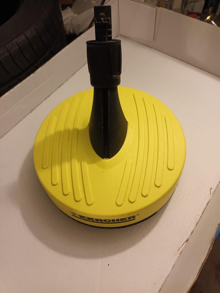 Brosse rotative de la marque Karcher, Enlèvement