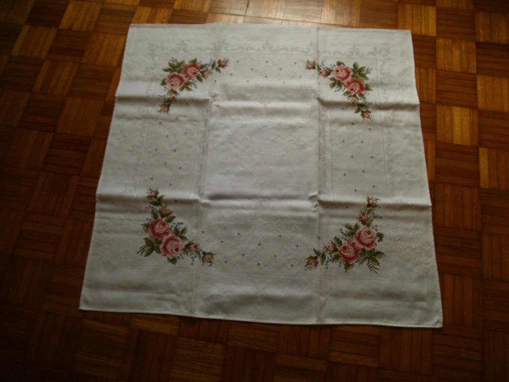 Tafellaken wit 88 x 88cm (DS204-m), Huis en Inrichting, Ophalen of Verzenden, Zo goed als nieuw