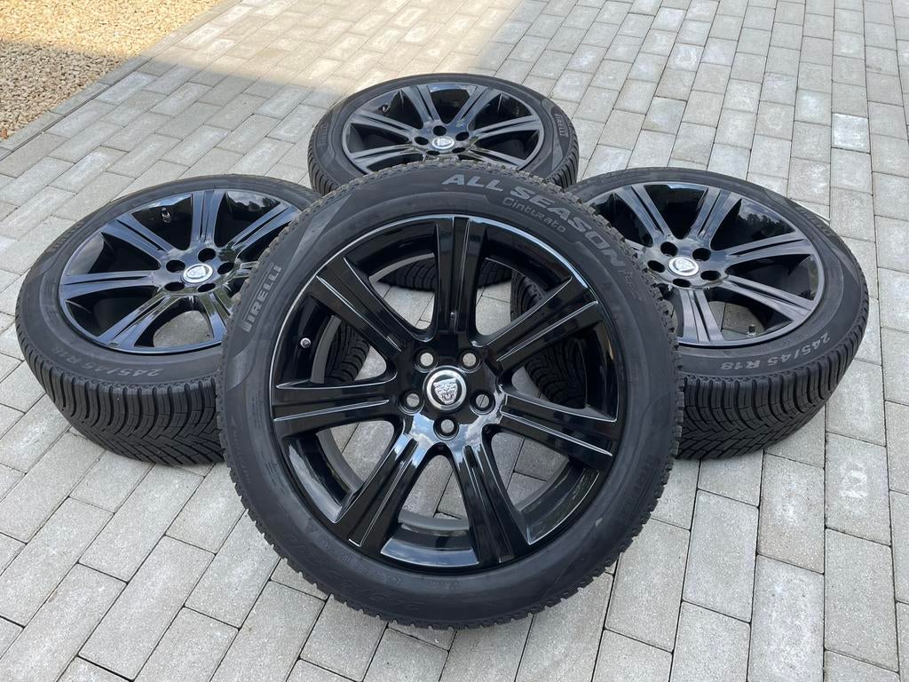 4 Jantes Jaguar 18" XF  XK XE F Type. 245/45/18 Pirelli, Enlèvement, Neuf, Jaguar