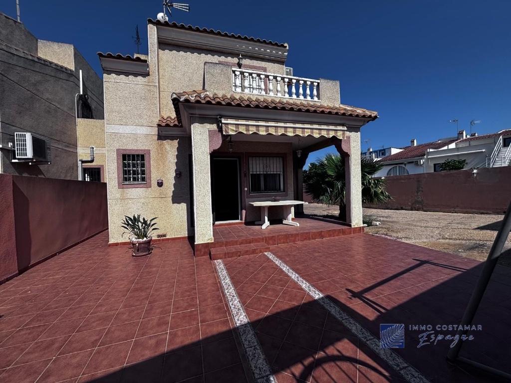 maison proche de la mer a vendre en Espagne, Immo, Torrevieja, Ville, Maison d'habitation, 125 m²