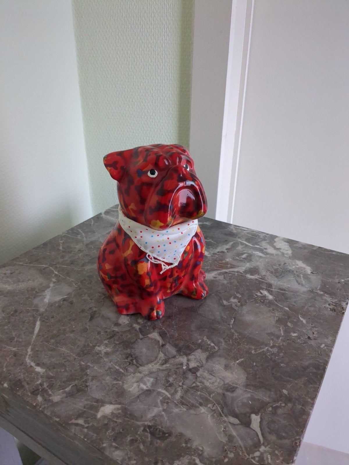 Pomme Pidou Bulldog, Ophalen