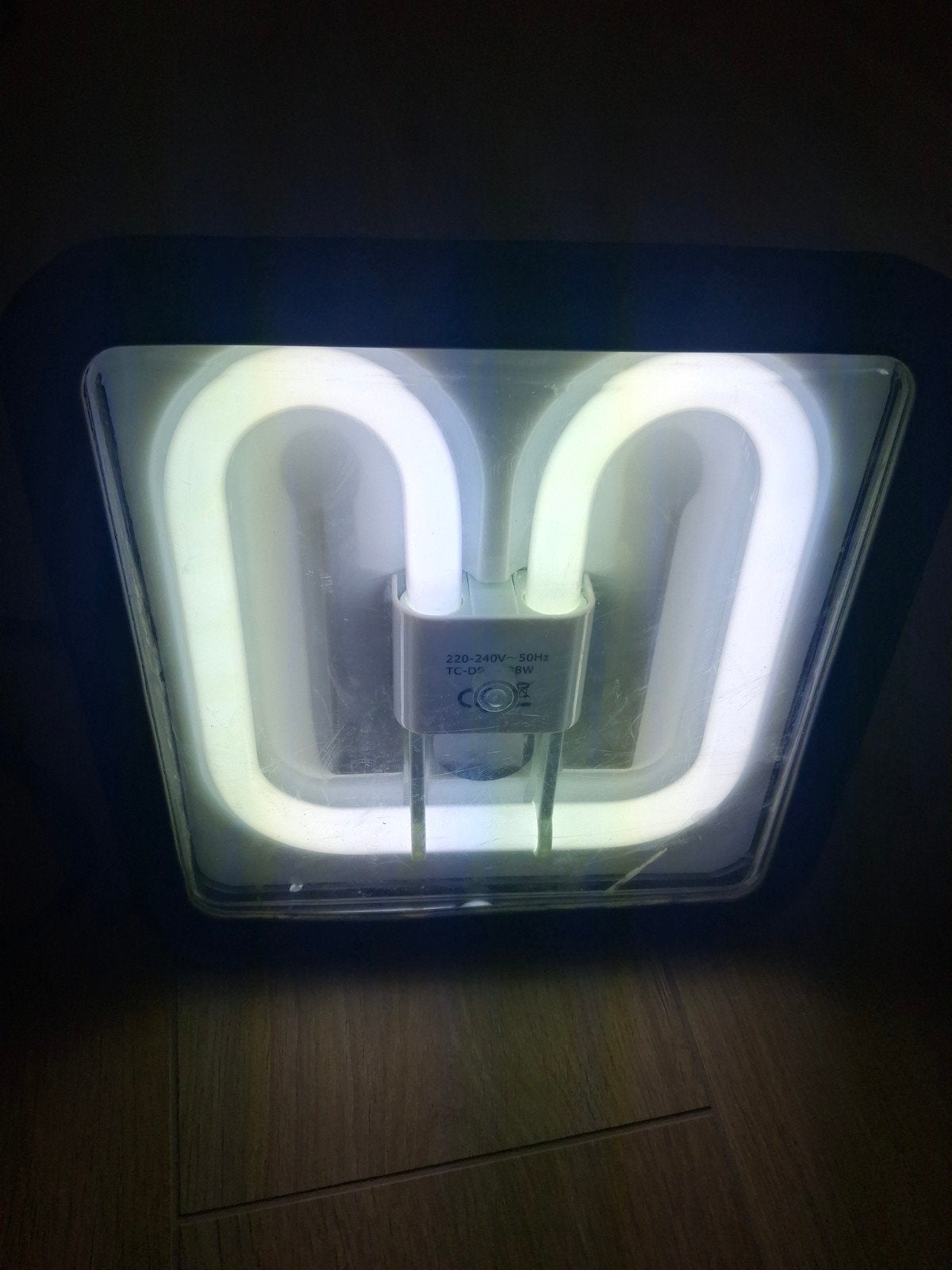 Bouwlamp met stopcontact, Doe-het-zelf en Bouw, Ophalen
