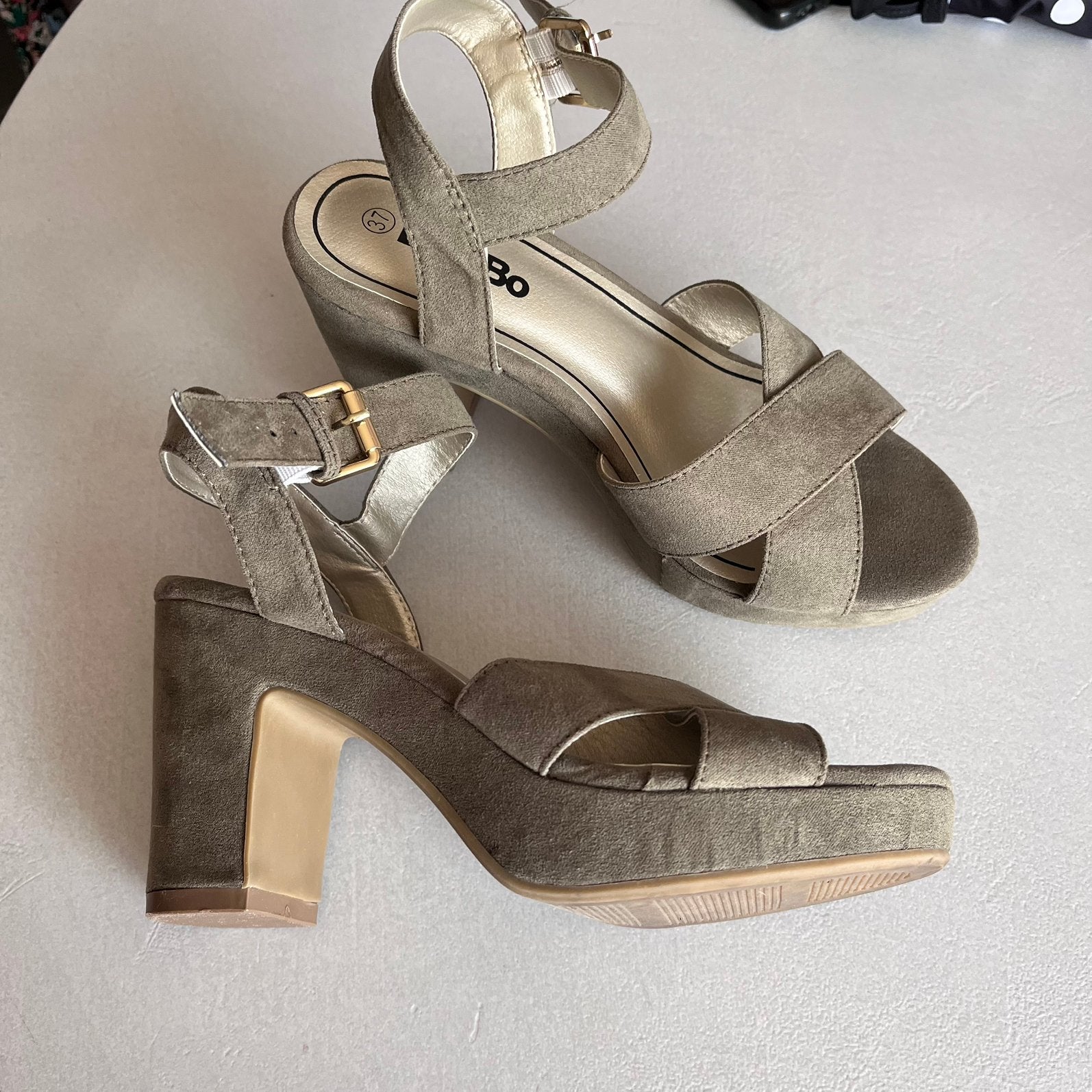 Sandalen met hak bel&bo 37, Ophalen of Verzenden, Zo goed als nieuw