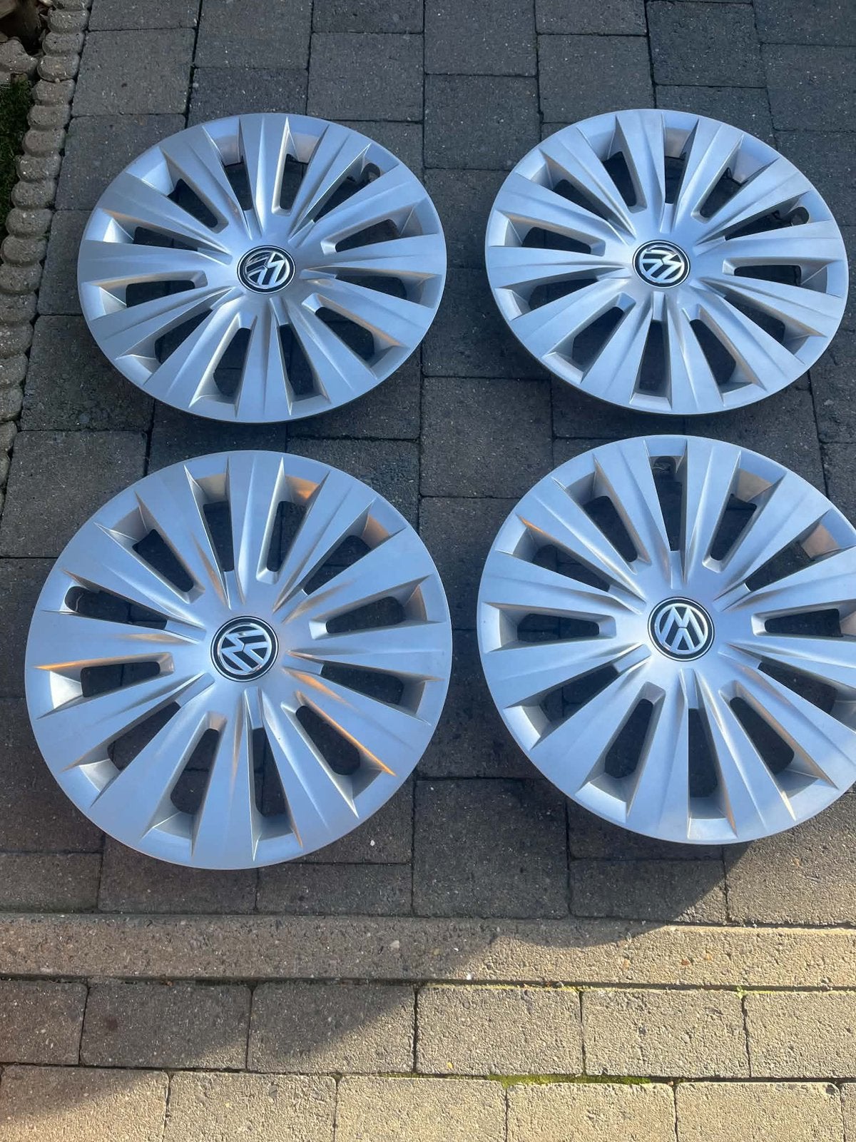 4 volkswagen wieldoppen 15 inch nieuwstaat, Auto diversen, Ophalen, Zo goed als nieuw