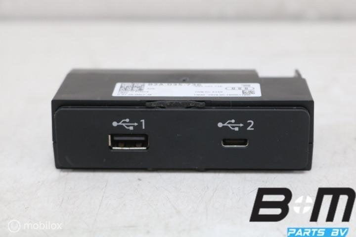 AUX / USB aansluiting Audi A1 GB 82A035736, Auto diversen, Gebruikt