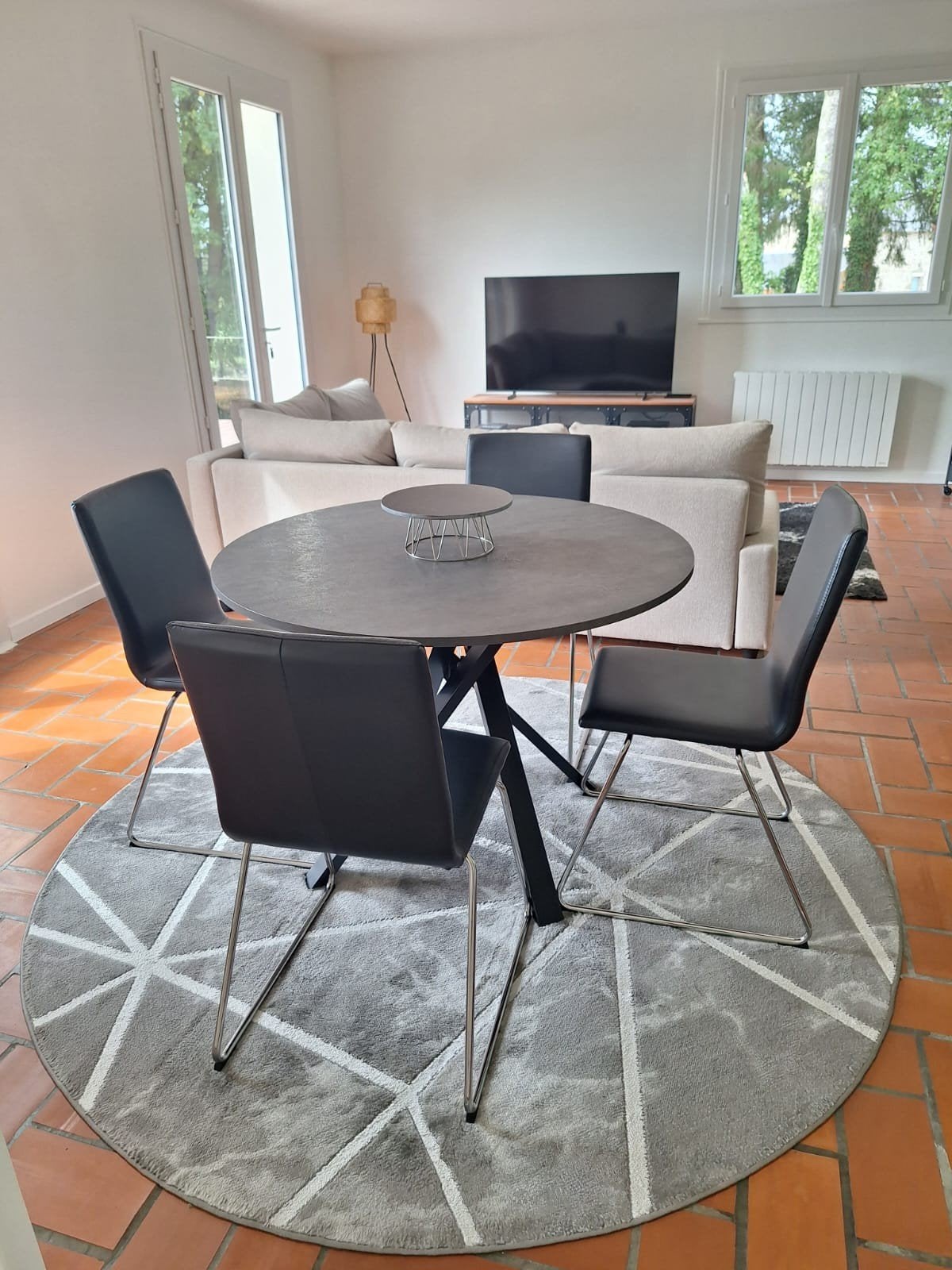 Tapis rond, Maison & Meubles, Enlèvement, Utilisé, Gris, Rond