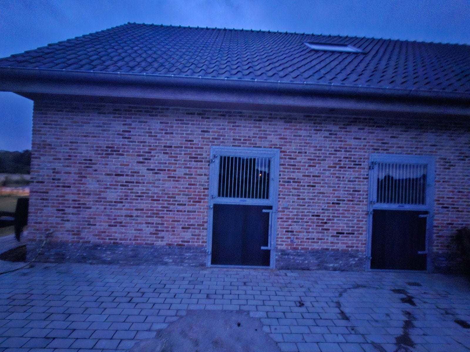 Te huur paardenstal met weide