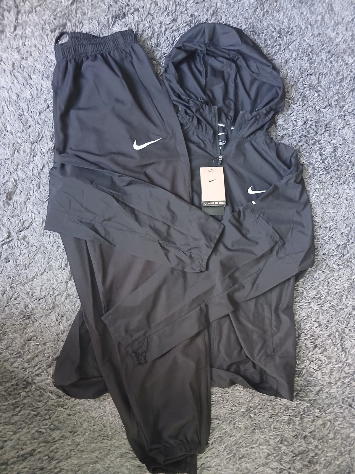 Survêtement Nike Miller noir, Vêtements | Hommes, Packs de vêtements pour hommes, Enlèvement ou Envoi, Neuf, Taille 48/50 (M)