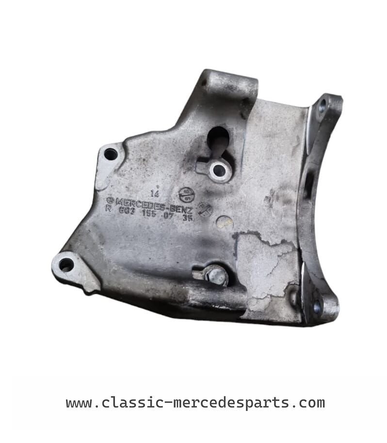 Dynamo steun Mercedes om606 300 Turbodiesel, Auto-onderdelen, Motor en Toebehoren, Gebruikt, -, Ophalen of Verzenden, -