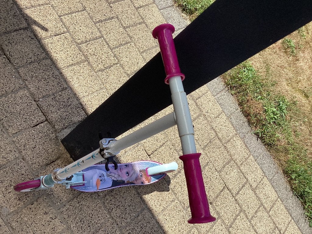 Kinderstep Frozen, Fietsen en Brommers, Steps, Ophalen, Gebruikt