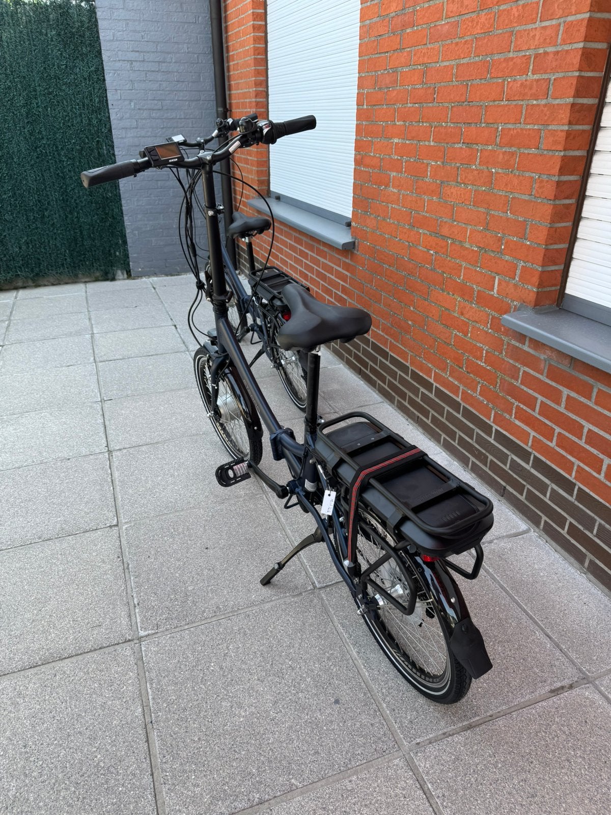 Deux vélos pliants électriques bleus, Vélos & Vélomoteurs, Enlèvement, Comme neuf, Partiellement pliable, Vitesses