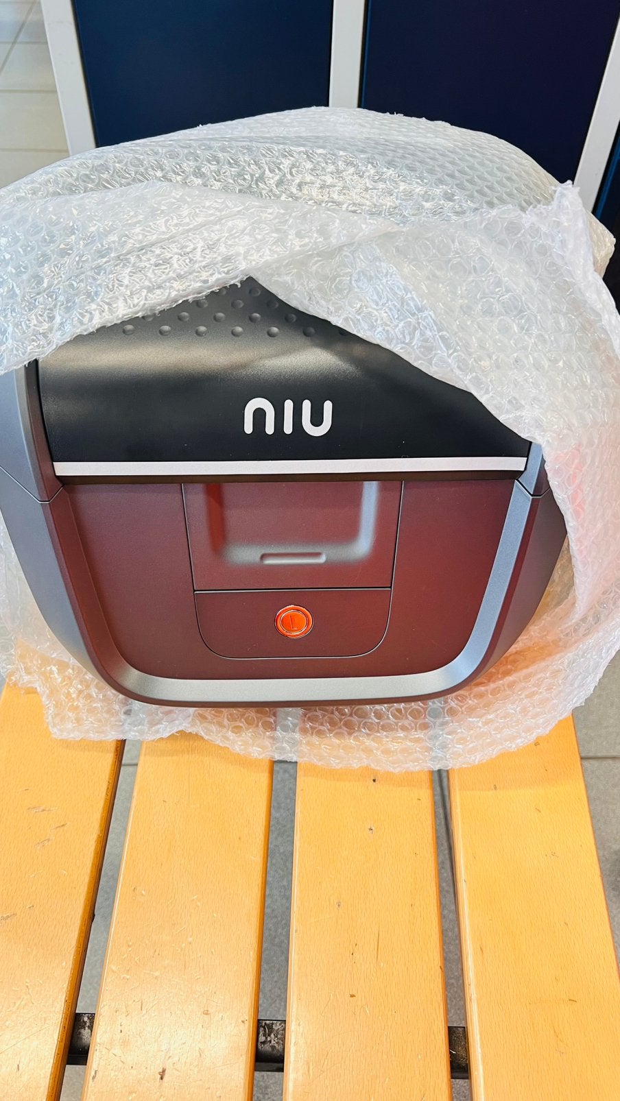 Baggage box brommer, Motoren, Ophalen, Zo goed als nieuw