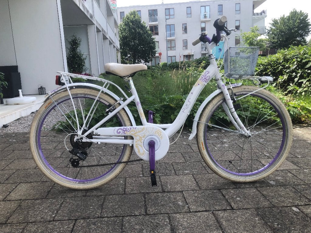 24 inch meisjesfiets 7-10 jaar, Fietsen en Brommers, 24 inch, Velgrem, Versnellingen, Zo goed als nieuw