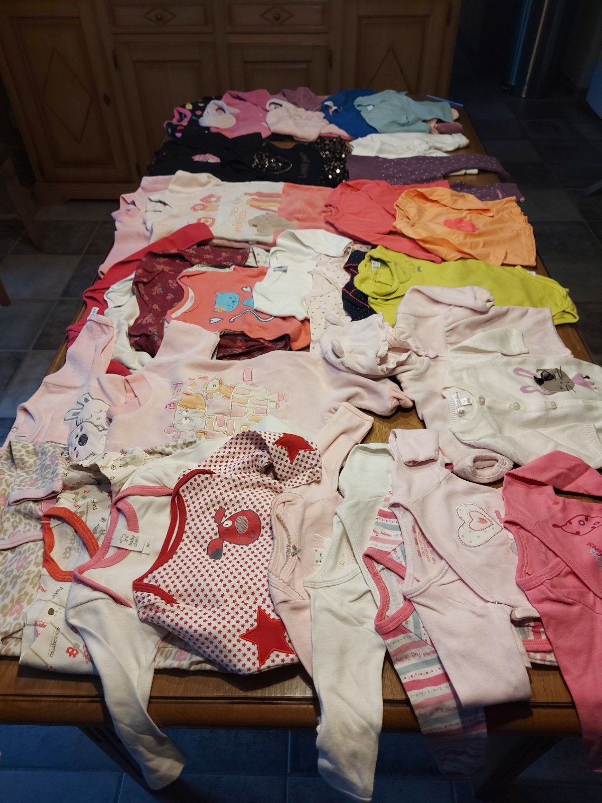LOT 34 VÊTEMENTS BÉBÉ (FILLE) 0 À 9 MOIS(0-74).IMPECCABLES, Kinderen en Baby's, Babykleding | Overige, Meisje, Ophalen of Verzenden