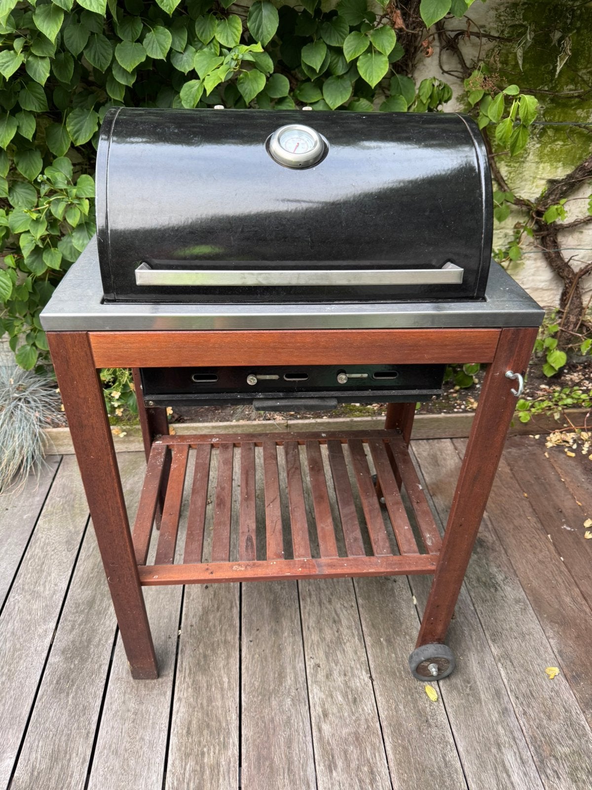 Barbecue Ikea Aplaro/Klasen avec cadre en bois, Enlèvement, Utilisé