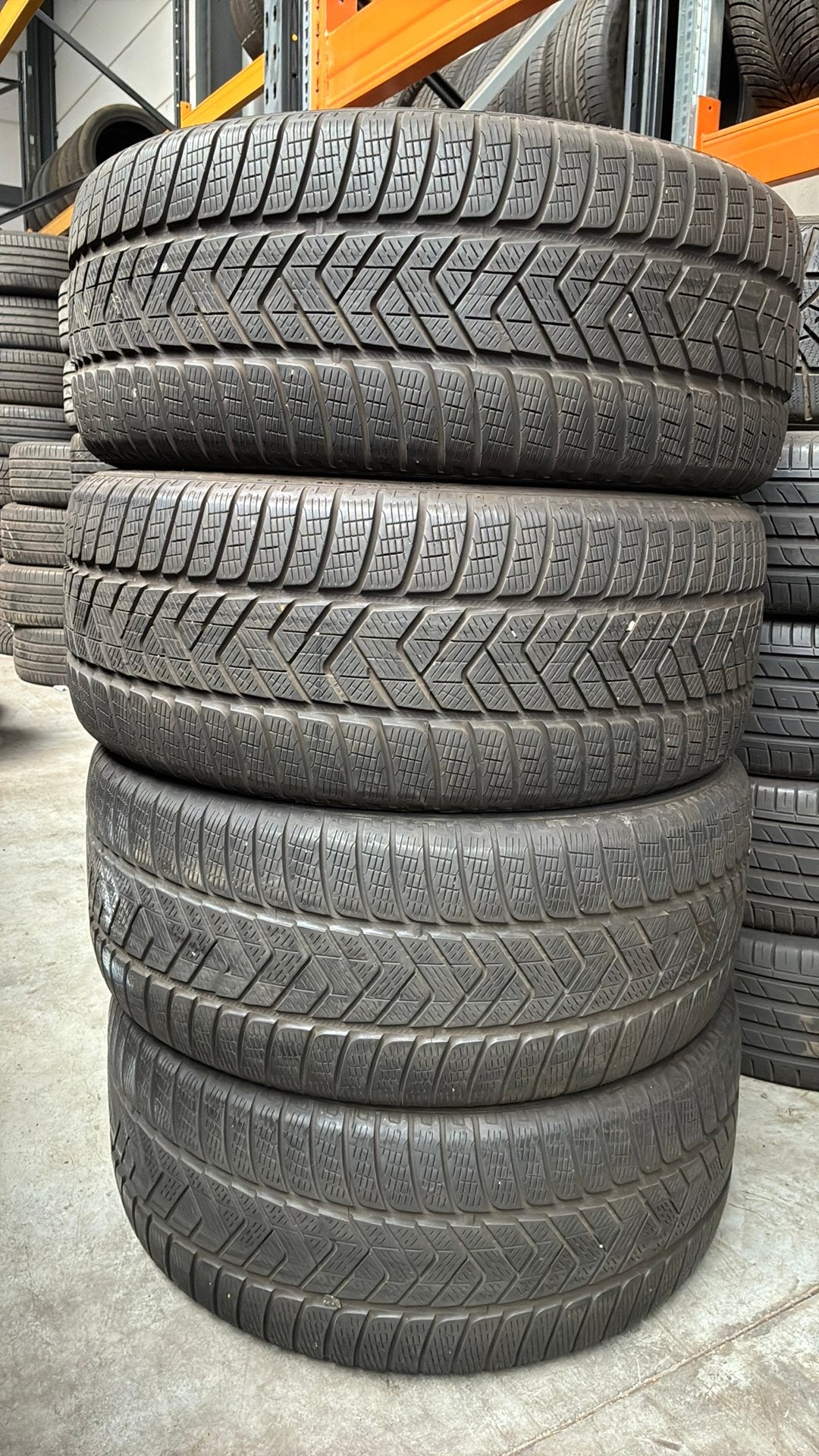 2555019 255/50/19 255/50R19 winterbanden merk Pirelli, Ophalen
