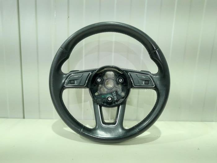 Volant d'un Audi A4, -, 3 mois de garantie, Audi, Utilisé
