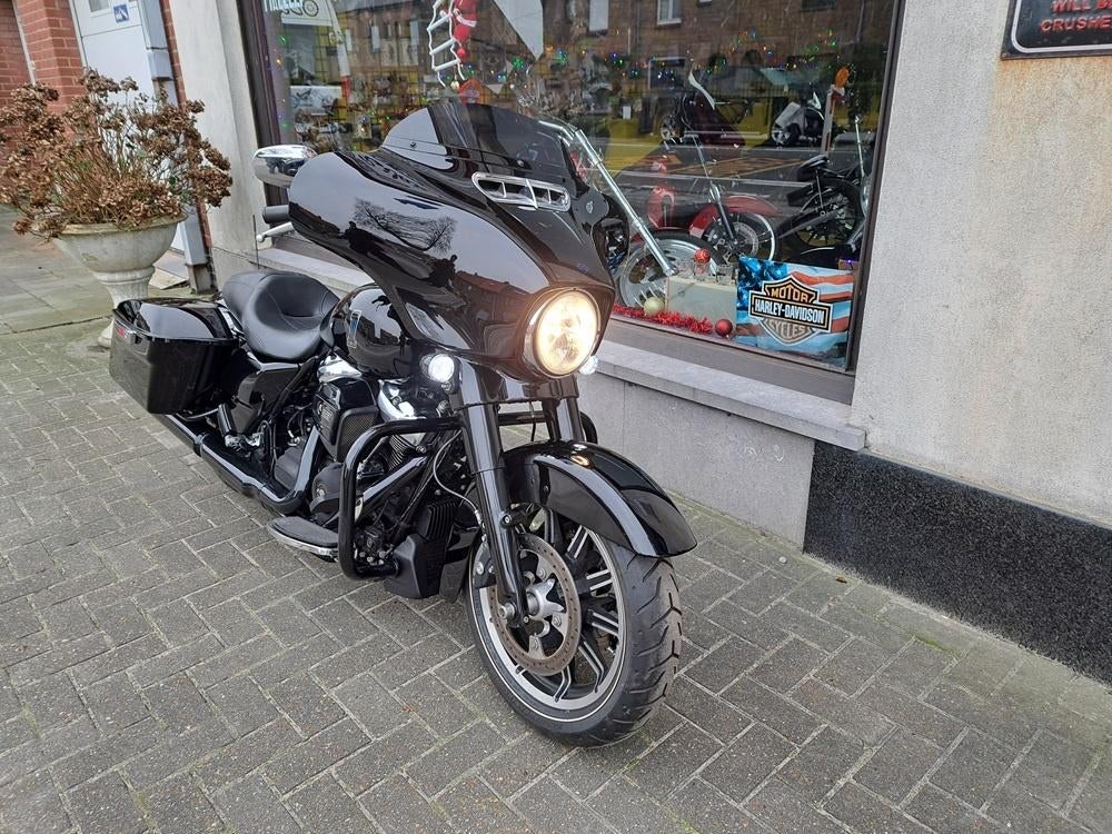 Harley Streetglide- 2019- 22058 km, 2 cilinders, 1745 cc, Bedrijf, Meer dan 35 kW
