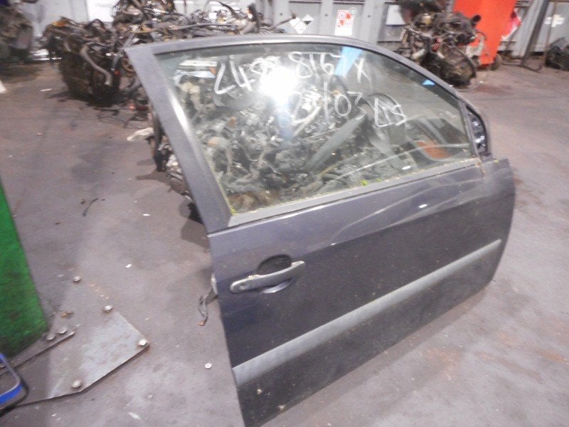 PORTE DROITE Ford Fiesta 5 (JD / JH) (01-2001/12-2009), Autos : Pièces & Accessoires, Droite, Porte, Henry-Ford-Straße  1
50735  Köln, DE
