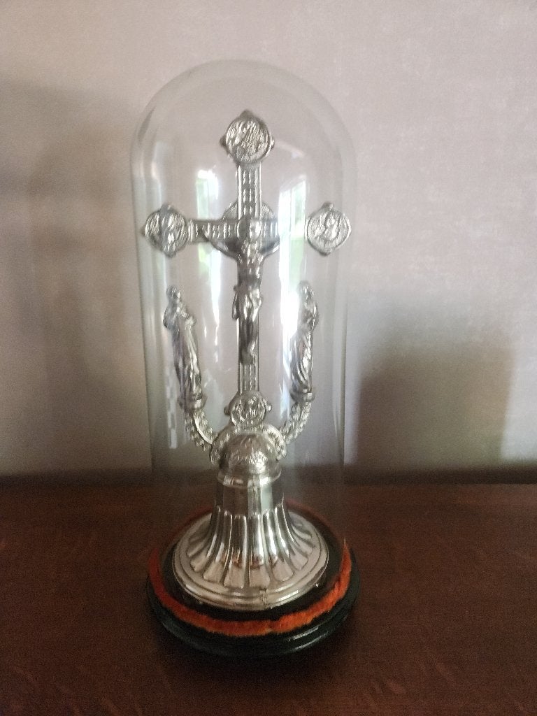 Kruisbeeld onder stolp, Antiek en Kunst, Curiosa en Brocante, Ophalen