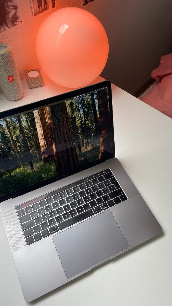 MacBook Pro - Touch Bar 15” Intel Core i7 (2019) - 16GB RAM, Computers en Software, Gebruikt, 256 GB, 2 tot 3 Ghz, 15 inch