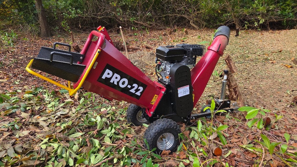 te huur: professionele hakselaar (tot takken van 10cm dik), Ophalen, Zo goed als nieuw, Benzine, PRO-22