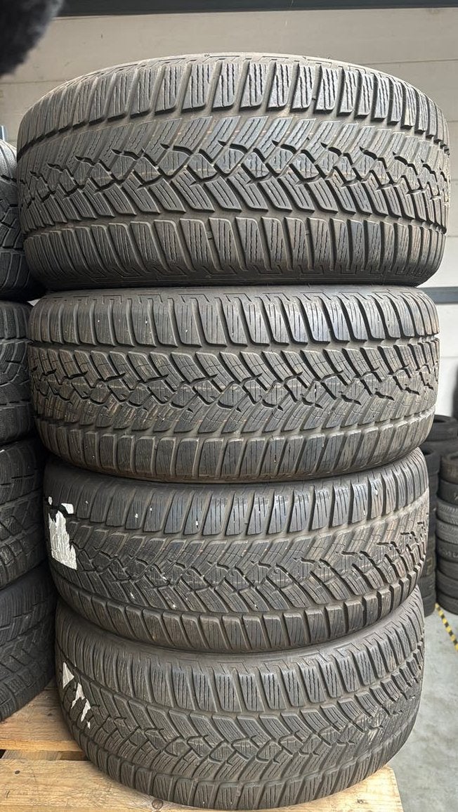 2454518 245/45/18 245/45R18 winterbanden merk FULDA, Kleding | Dames, Jassen | Winter, Ophalen