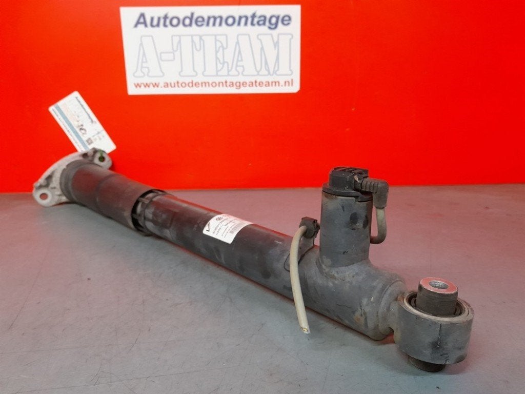 AMORTISSEUR ARRIÈRE GAUCHE Golf VII (AUA) (|5Q0512009AJ|), Autos : Pièces & Accessoires, Suspension & Châssis, Volkswagen, Utilisé