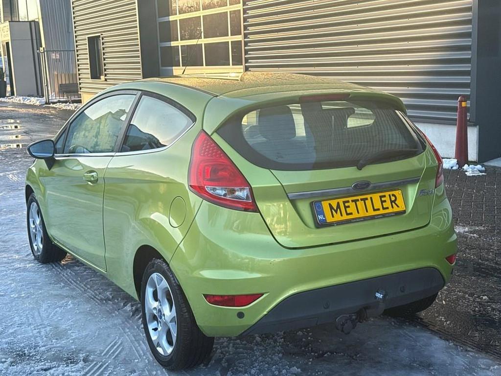 Ford Fiesta 1.25 Titanium, airco, trekhaak, cruise control, Auto's, Voorwielaandrijving, 1242 cc, Bedrijf, 82 pk