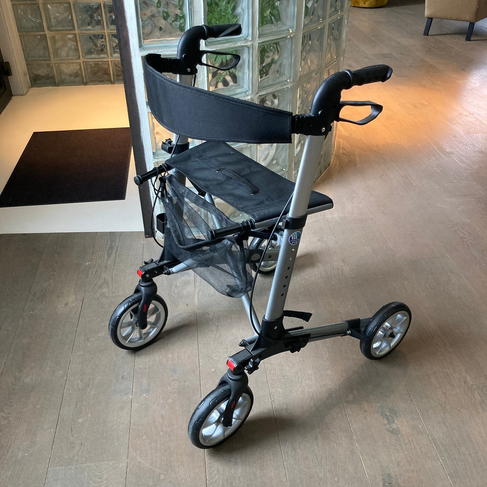 Rollator vermeiren quadri light, Diversen, Ophalen, Lichtgewicht, Zo goed als nieuw