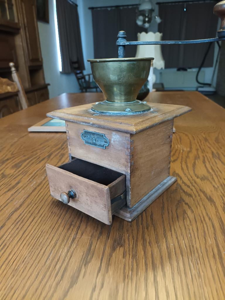 Oude Koffiemolen, Ophalen, Gebruikt