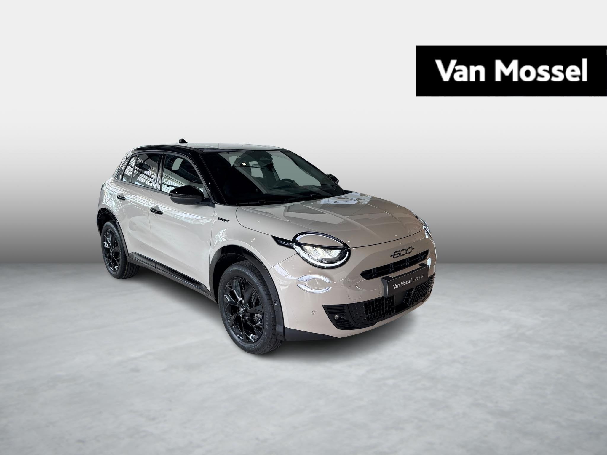 Fiat 600 1.2 Hybrid 600 Hybrid Sport 145pk, Stof, 109 g/km, 620 kg, Bedrijf